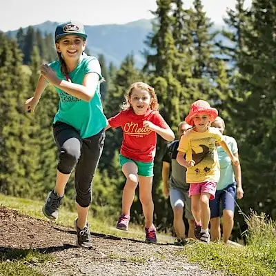 Fun for kids on Monetlino's path in Saalbach | Zirmhof Apartments